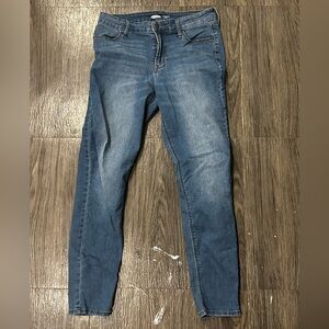 Old Navy Women's Super Skinny Jeans in Blue